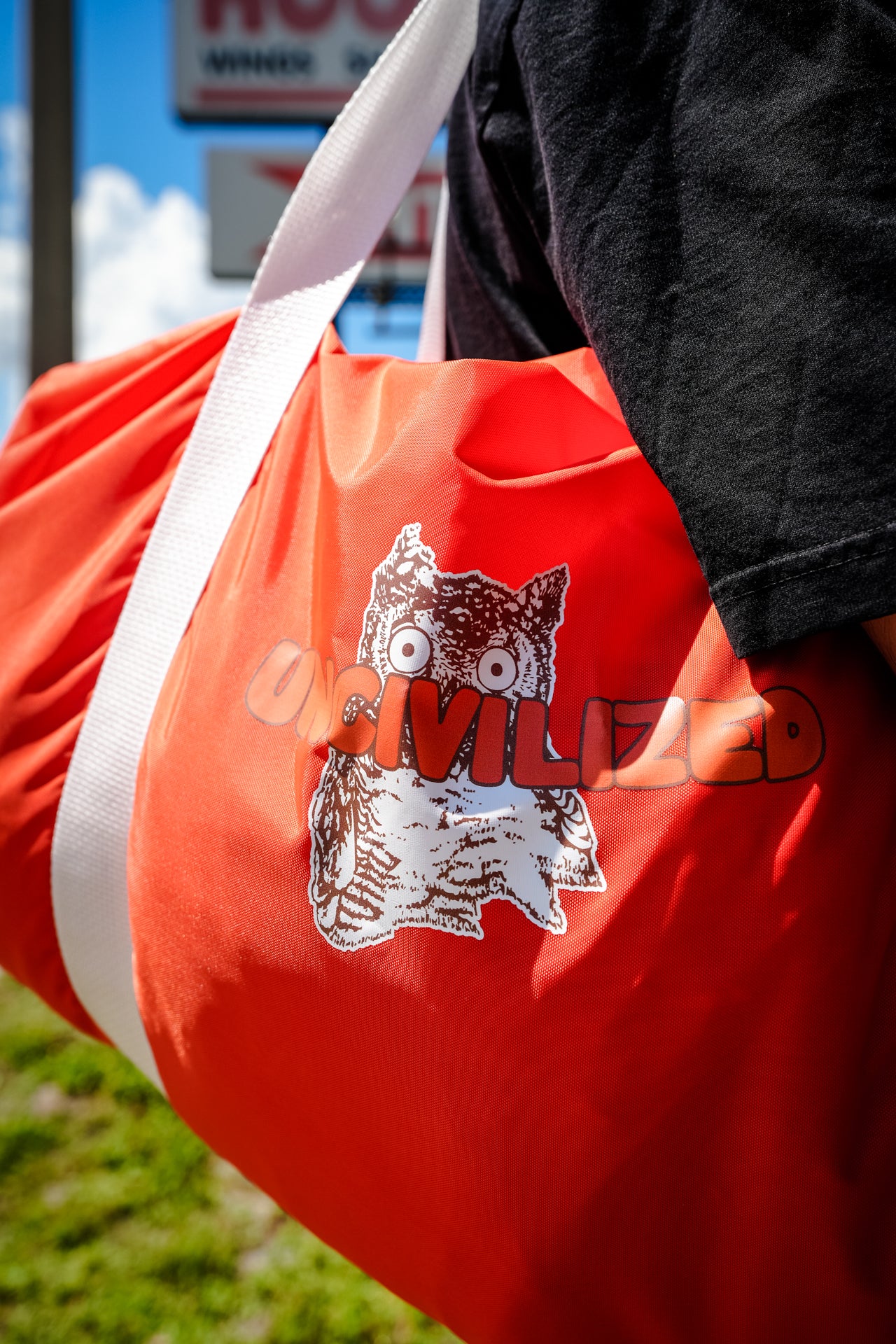UNCIVILIZED "HOOTERS" DUFFLE BAG