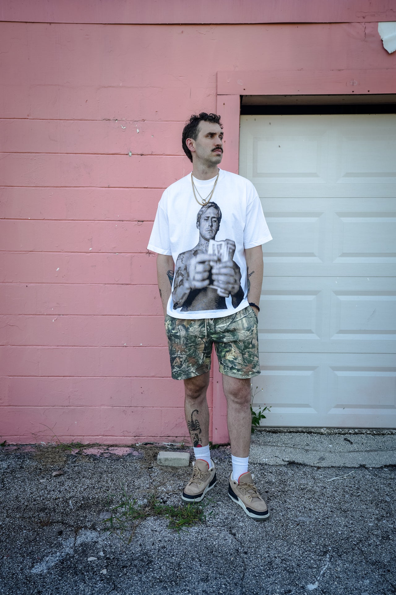 UNCIVILIZED "HANDSOME LUKE" T-SHIRT
