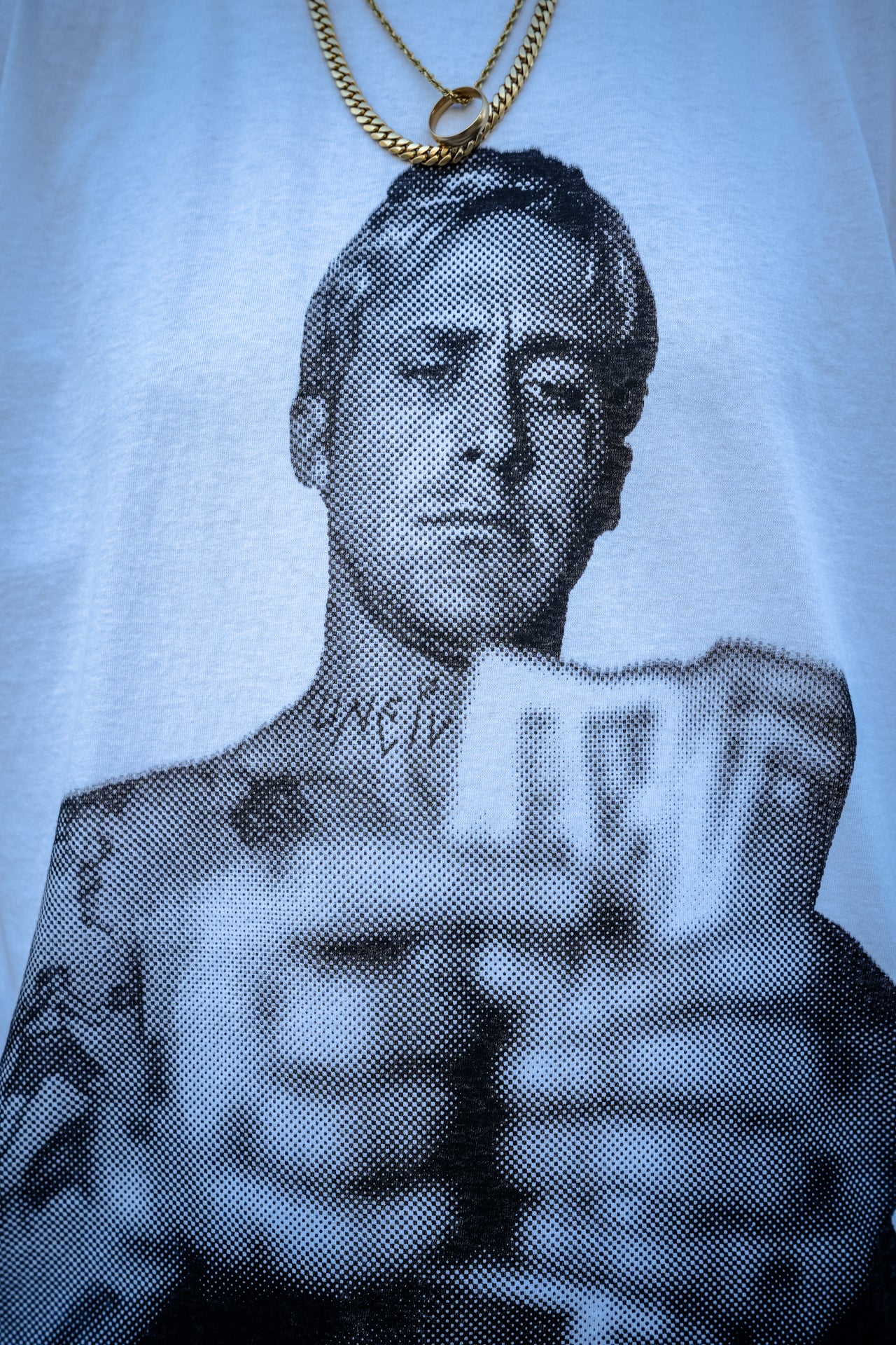 UNCIVILIZED "HANDSOME LUKE" T-SHIRT