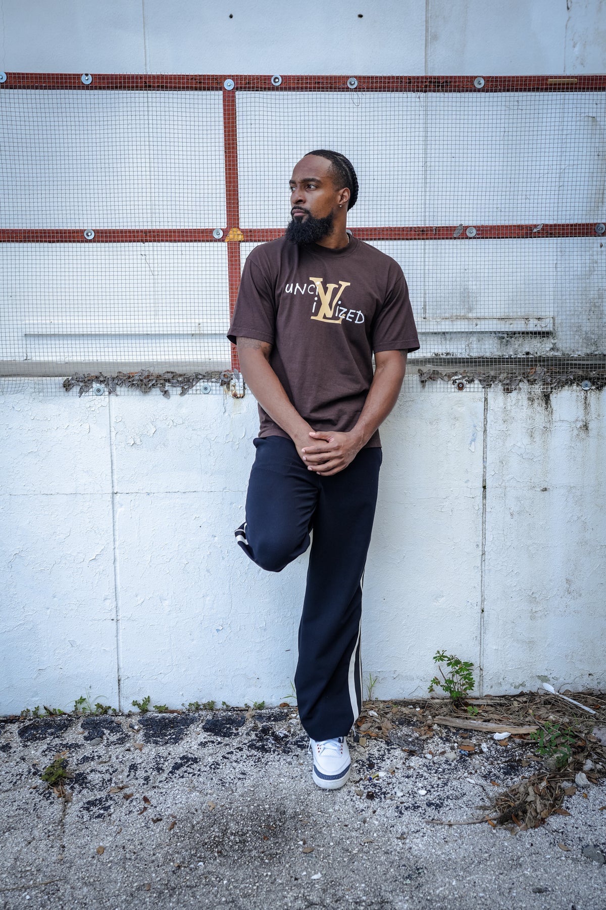 UNCIVILIZED "LOUIE" T-SHIRT