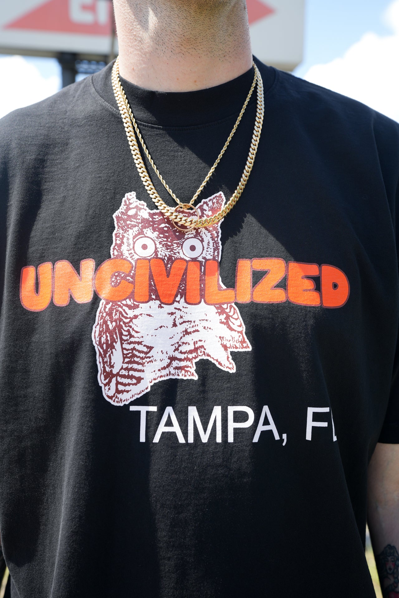 UNCIVILIZED "HOOTERS" T-SHIRT