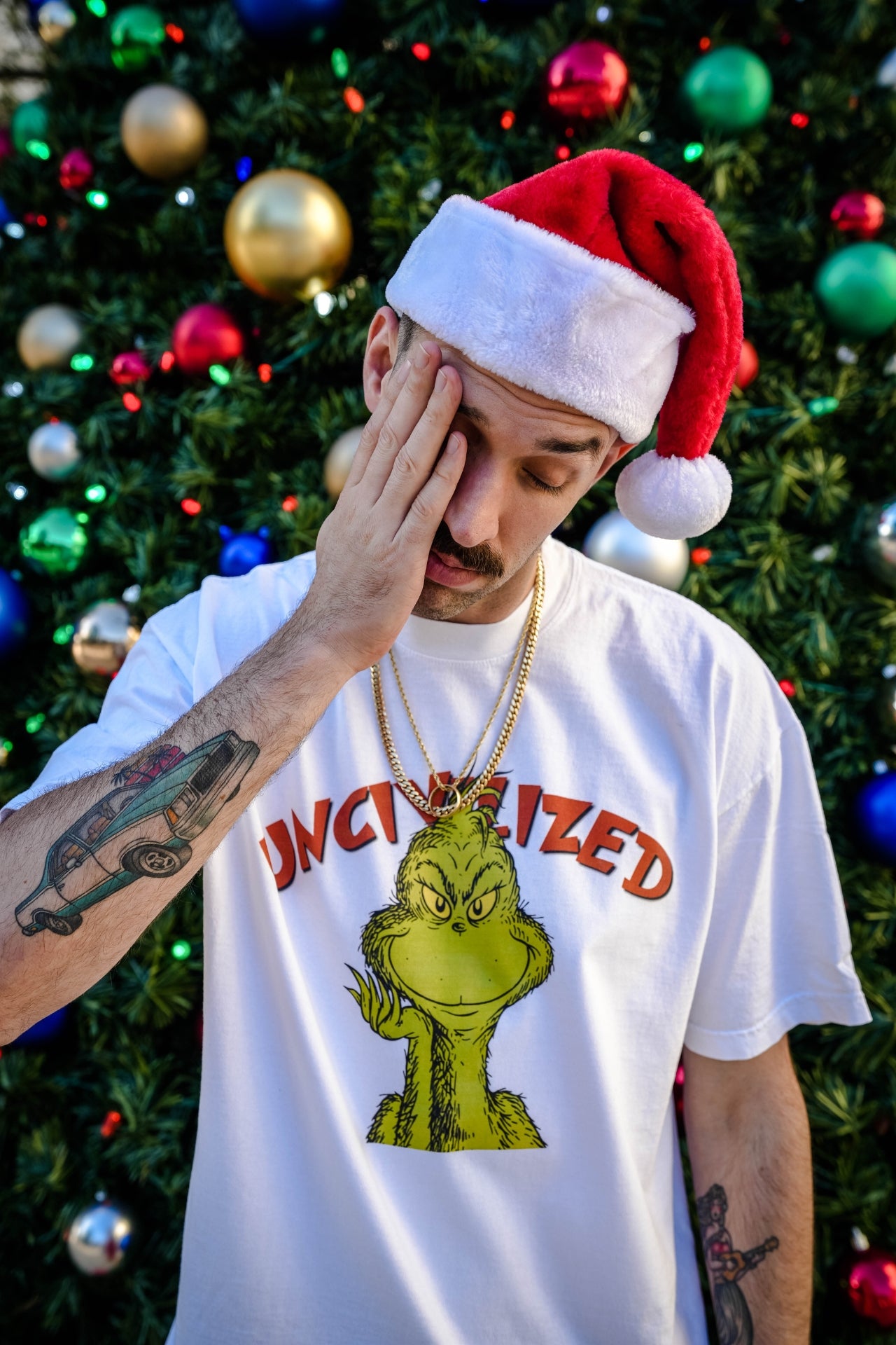 UNCIVILIZED "GRINCH" T-SHIRT